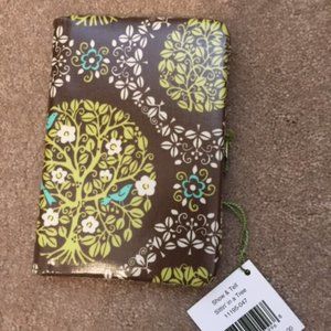 🎁 Vera Bradley photo clutch- NEW